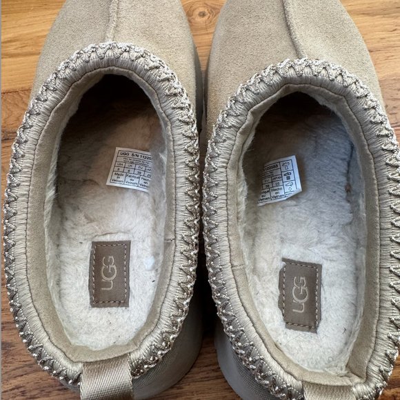 UGG women’s Tazz platform slippers mustard seed size 8 - Picture 7 of 8